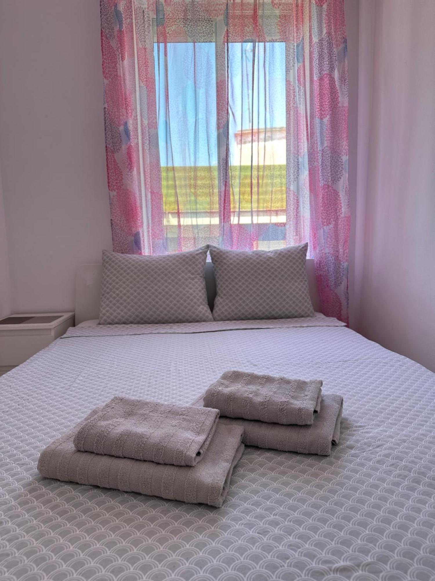 Modern And Bright 5 Bedroom Apartment Del Prado Гандия Екстериор снимка