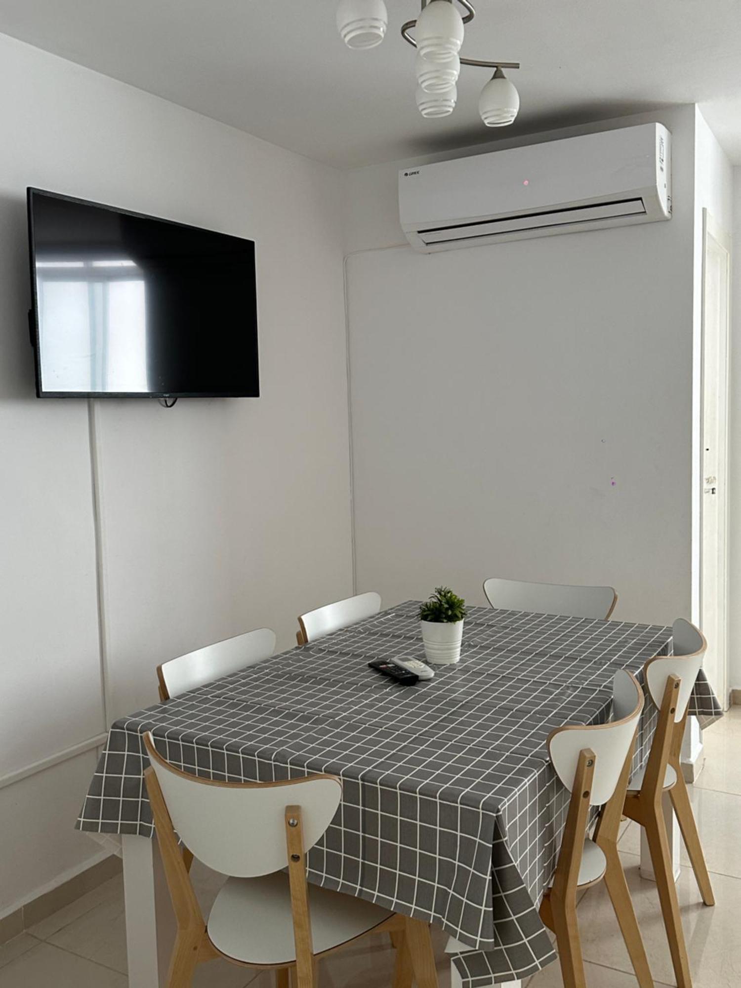 Modern And Bright 5 Bedroom Apartment Del Prado Гандия Екстериор снимка